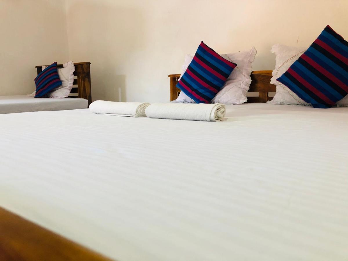 Kumari Guest House Polonnaruwa Ngoại thất bức ảnh